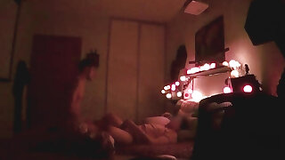 Amateur Young Couple Fuck Bareback on Christmas!