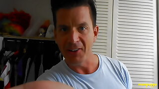 Hunk Jeff Drizzle Got His Cock Throbbing During Foot Play