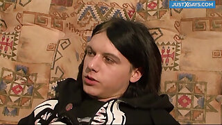 Horny Gay plays billard