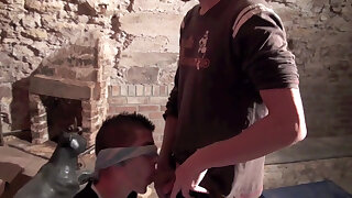 Amazoin,g deepthroat with twinik