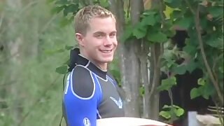 Dad gardener copulates youthful surfer.